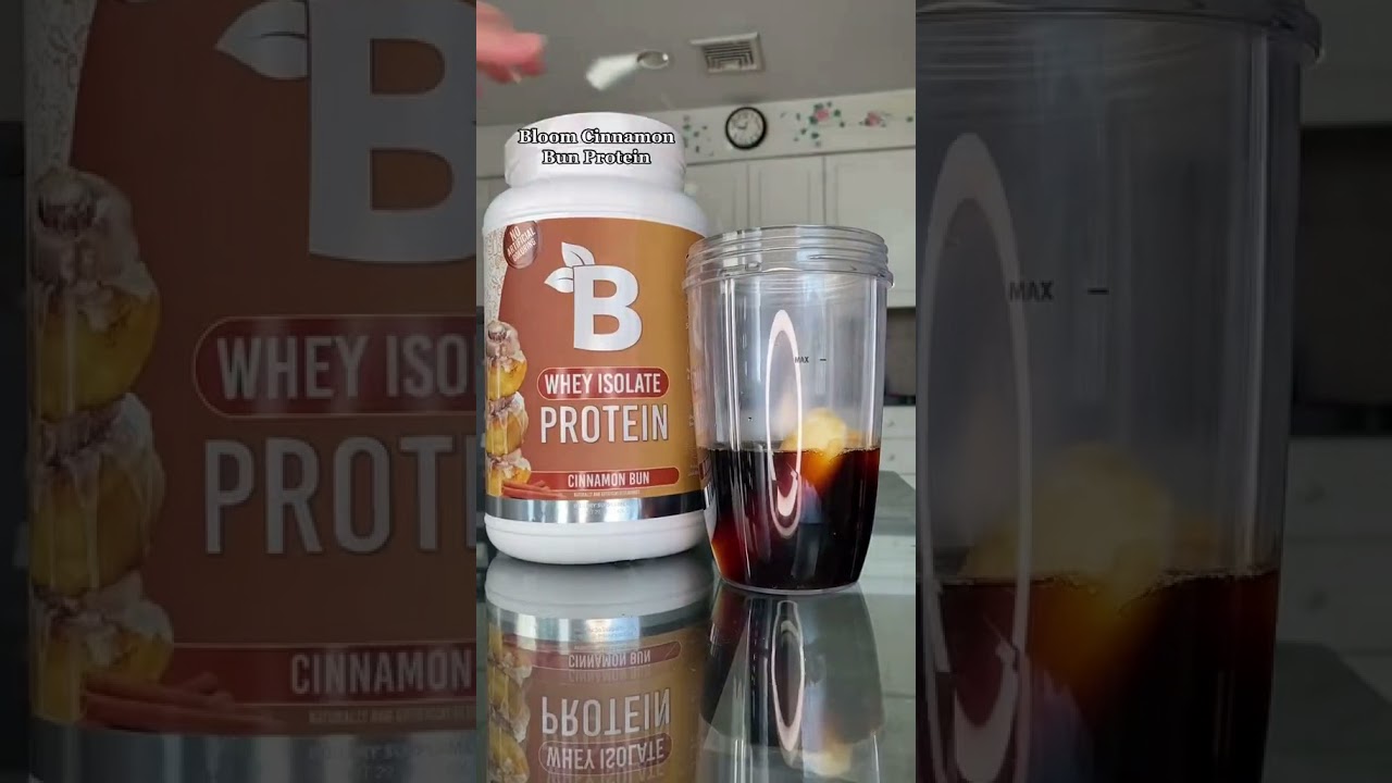 Cinnamon Bun Coffee Smoothie Recipe #shorts #smoothie #recipe #coffee