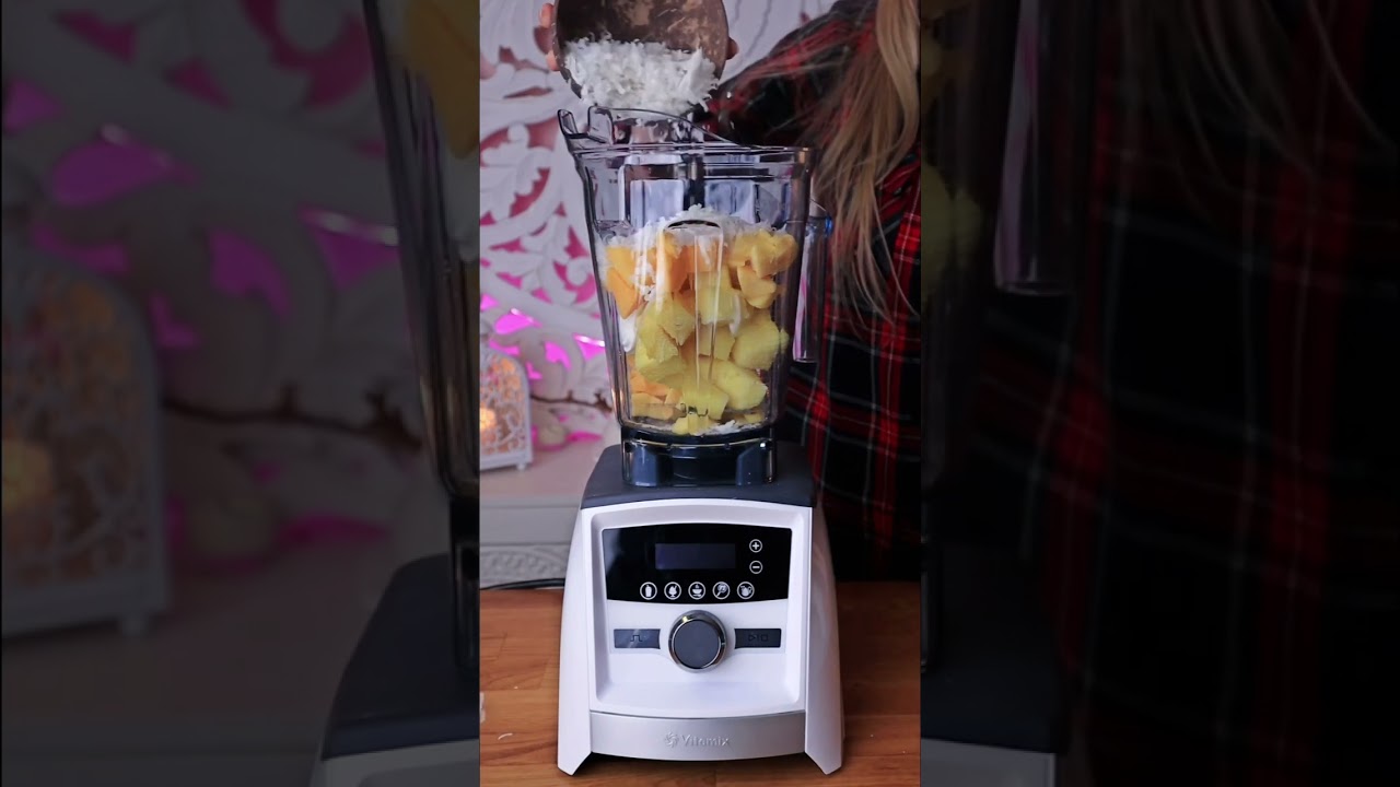 BLUE Pineapple Smoothie recipe #shortsmaschallenge