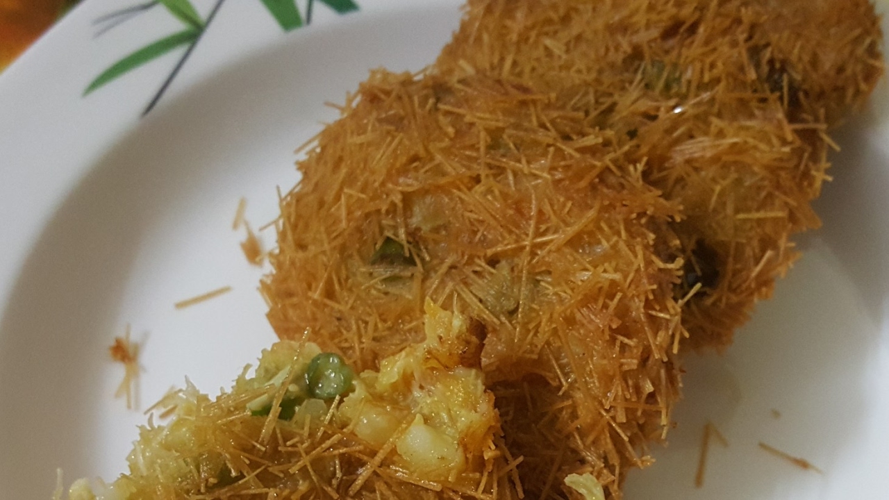 Chicken Russian Cutlets (Ramzan Special)/Make & Freeze Recipe