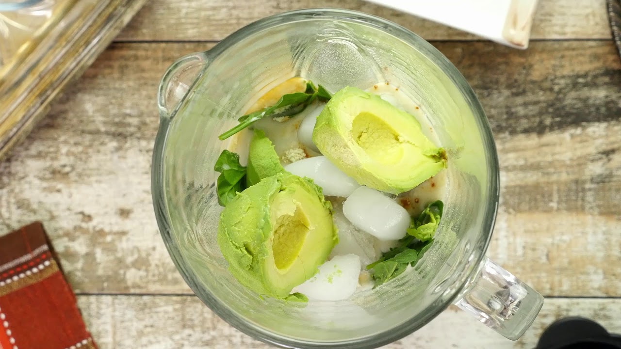 Easy Keto Avocado and Spinach Smoothie Recipe
