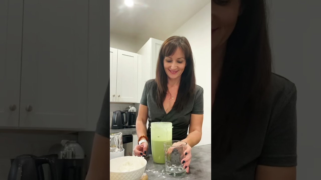 Healthy Pina Colada Matcha Smoothie #shorts