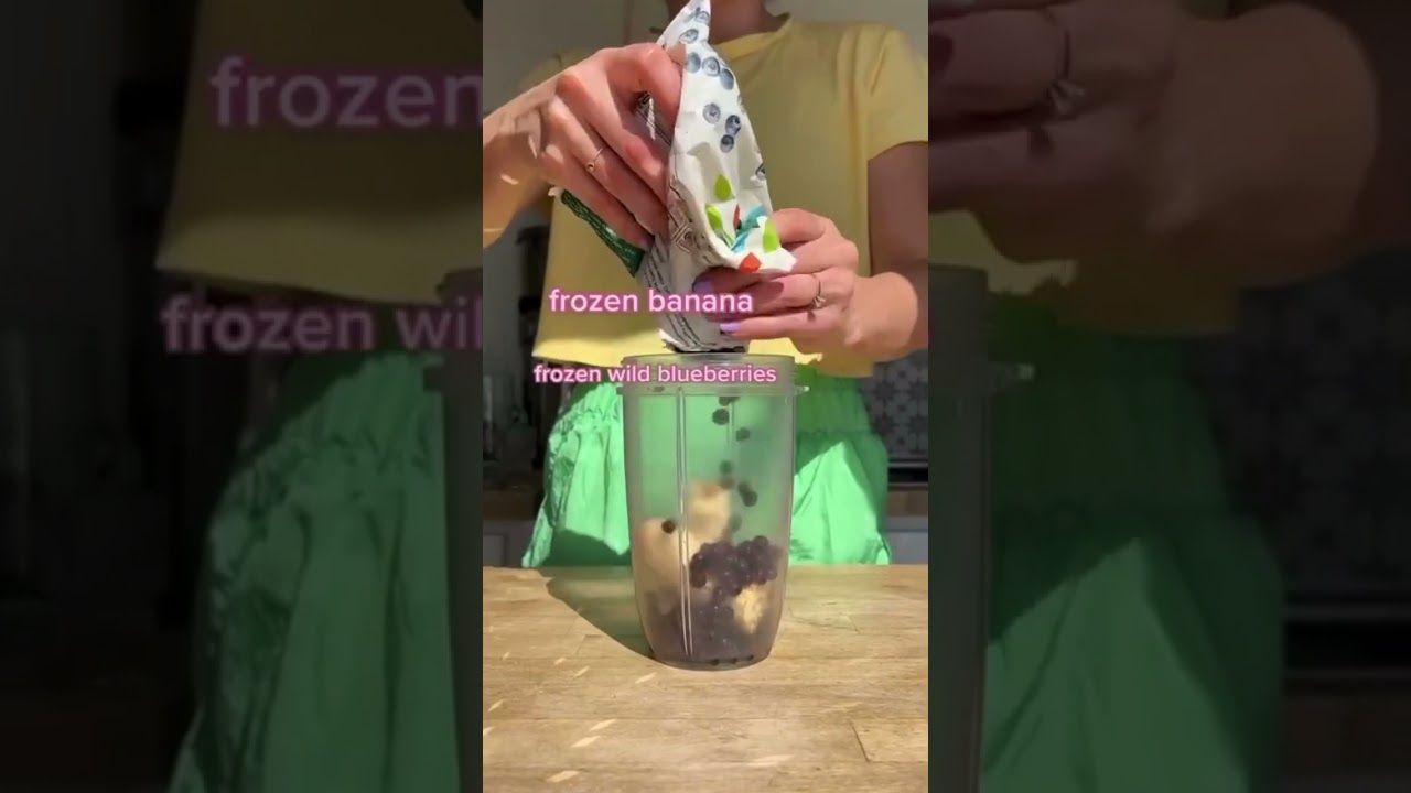 Blueberry & Protein Smoothie Recipe #shorts #blueberry #protein #smoothierecipes