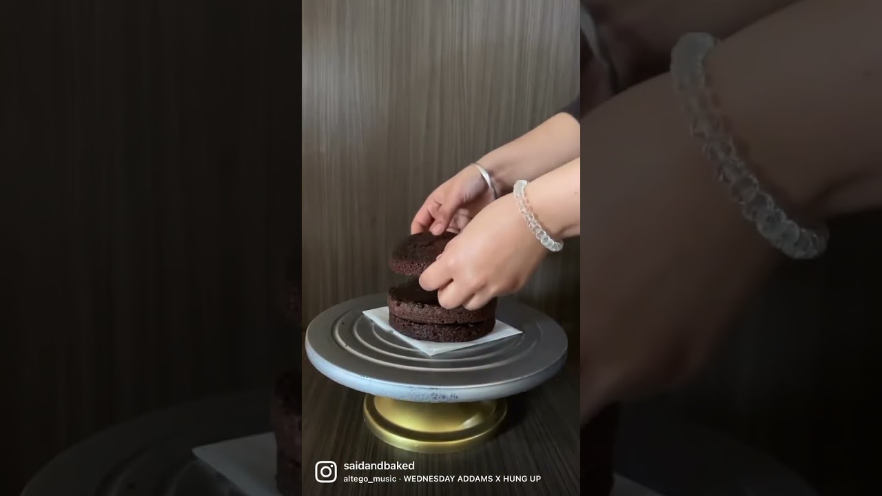 Chocolate & strawberry #food #dessert #recipes #smallbusiness #valentinesday #rajourigarden #love