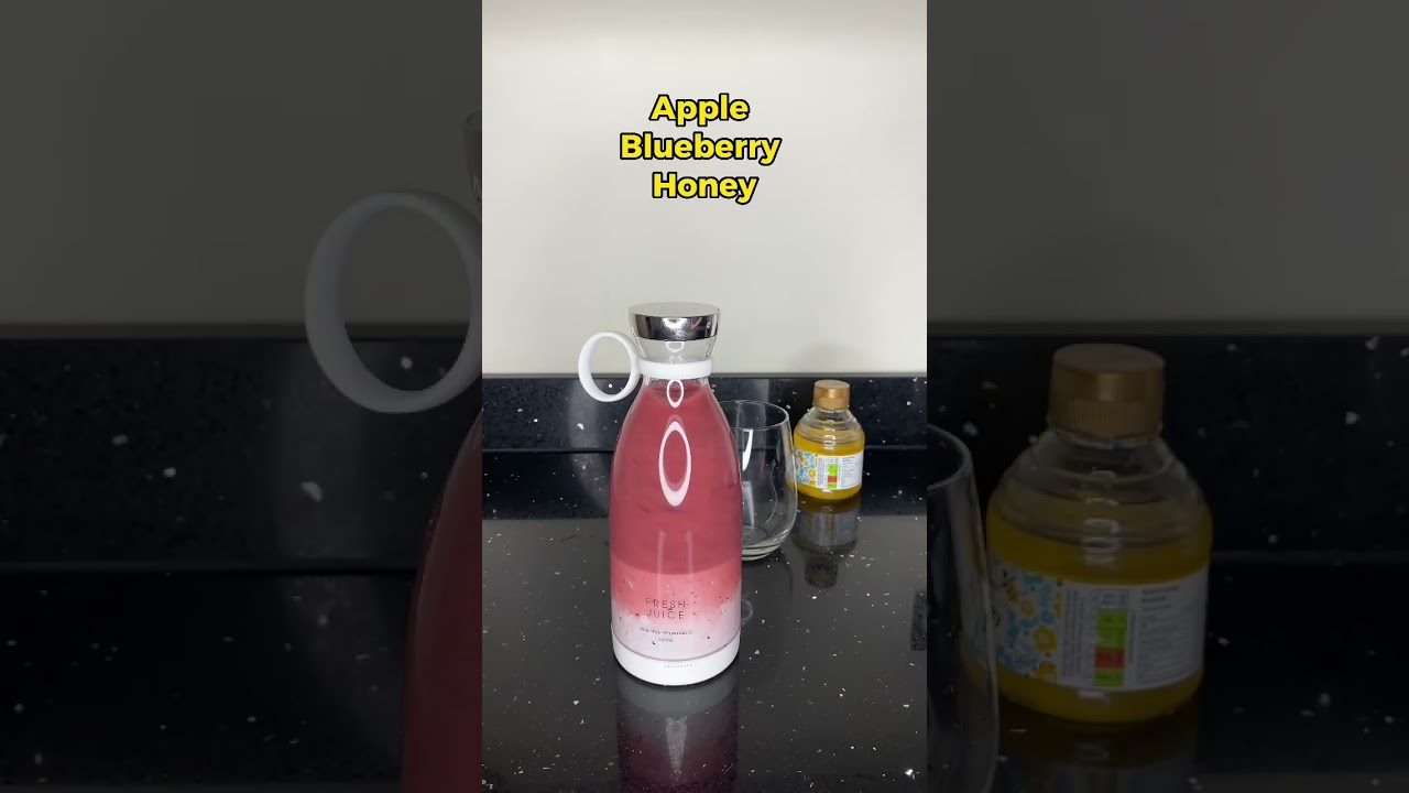 Satisfy your taste buds with this delicious apple, blueberry and honey smoothie recipe #smothie