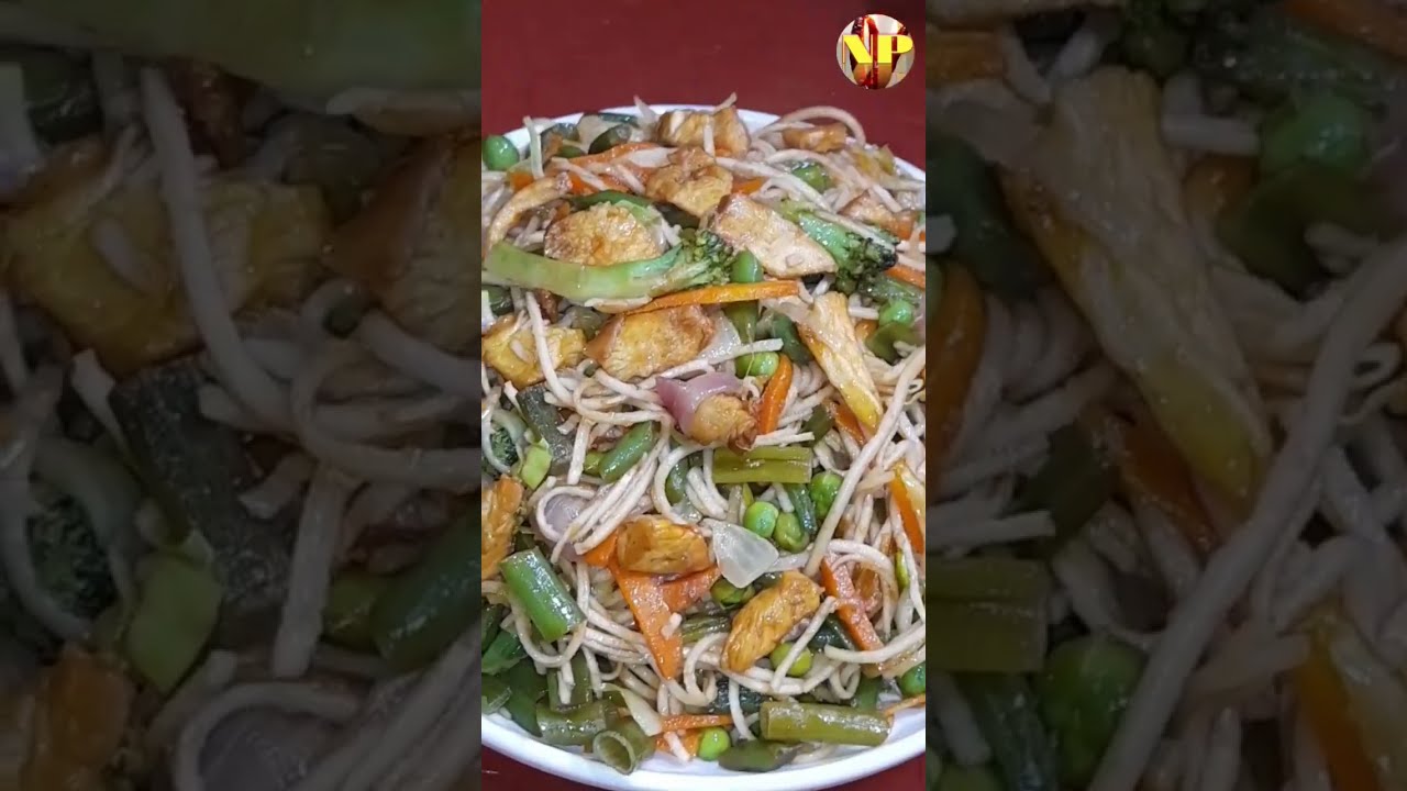 Chicken Chowmein | Street Style Chicken Chowmein Easy Recipe | Instant Breakfast Recipe #Short