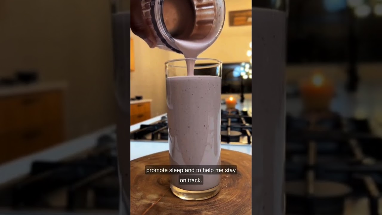 Bedtime Smoothie Recipe #smoothie #smoothierecipes #recipe #foodie #healthyfood #healthyliving