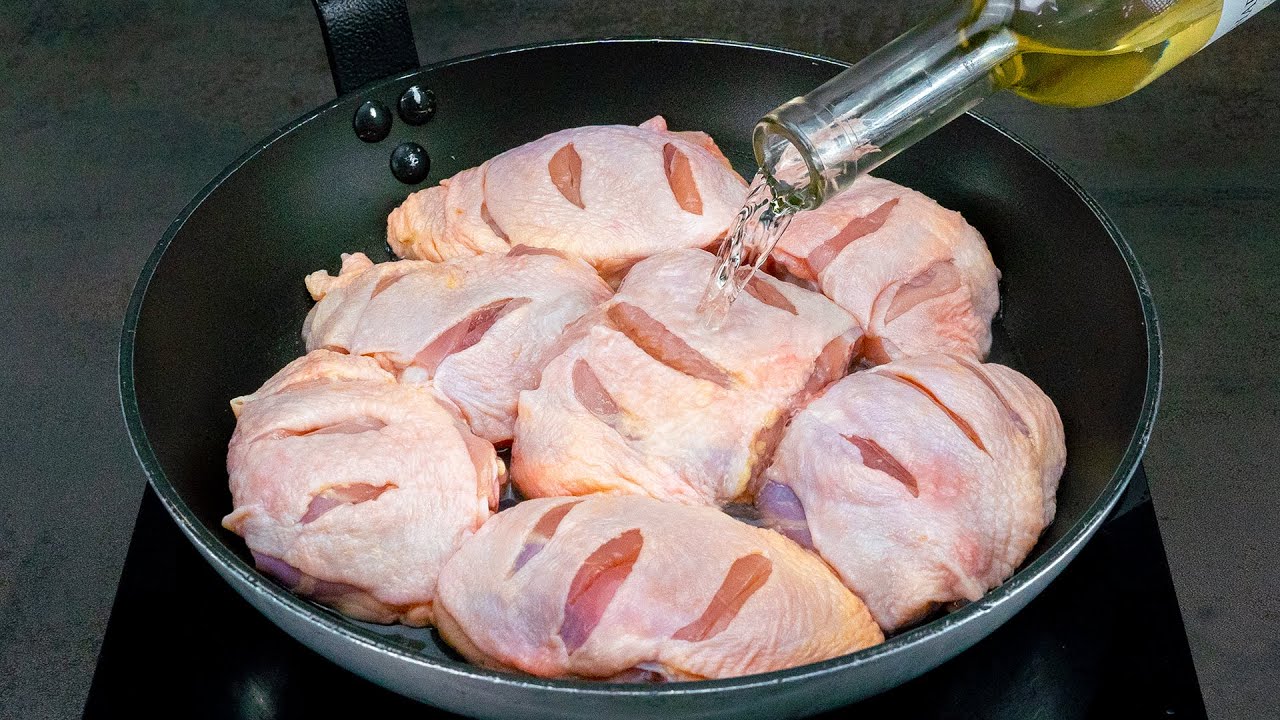 You will never cook chicken legs without white wine! This recipe conquers you at first bite