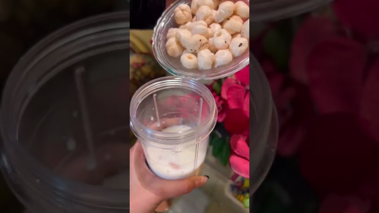 Healthy and easy breakfast smoothie recipe | #smoothierecipes #smoothies #smoothie #makhanarecipe