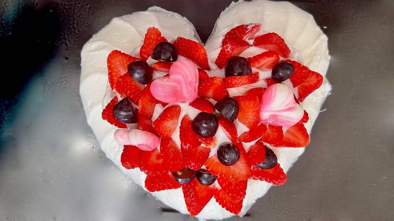 Valentines Day Dessert Recipes Easy | Pavlova Recipe Easy | Heart Shaped Pavlova