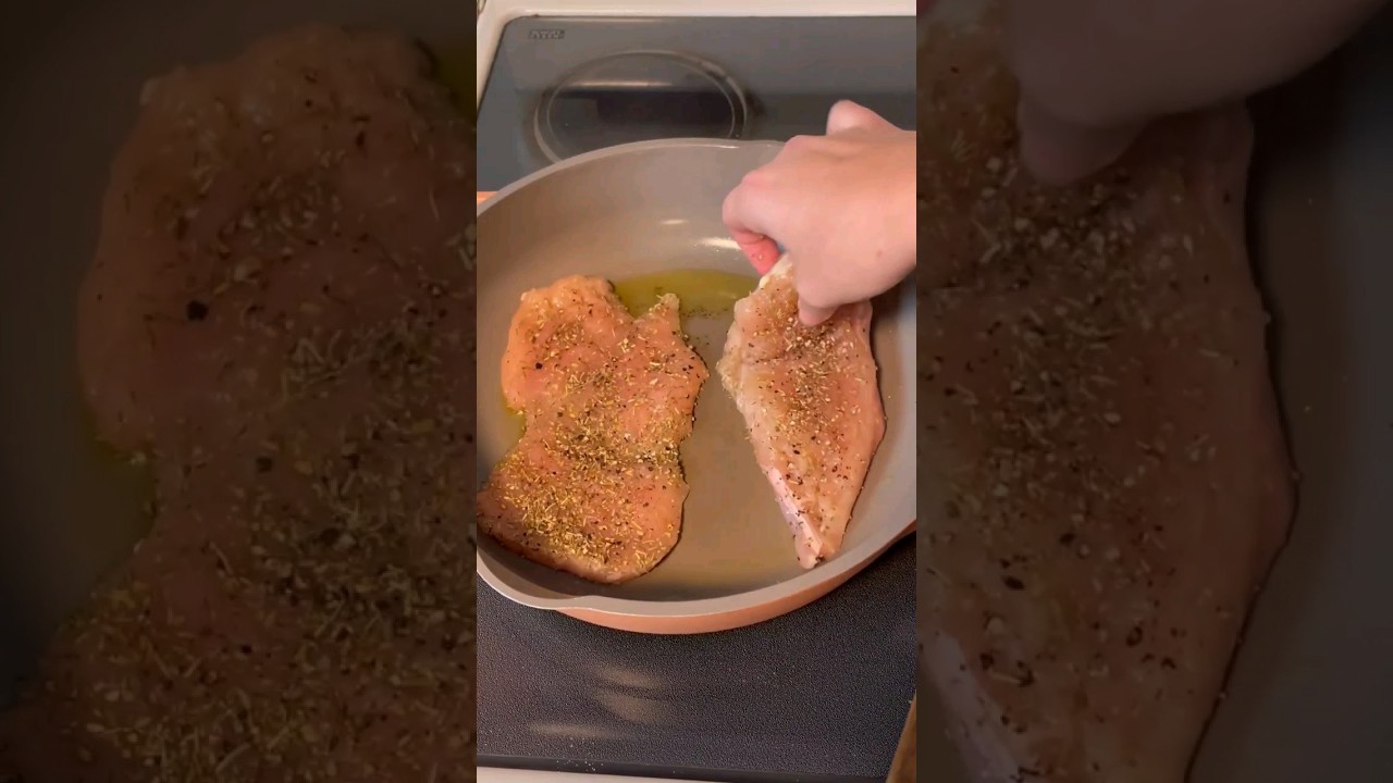 Creamy Spinach Artichoke Chicken #shorts #cooking #trending