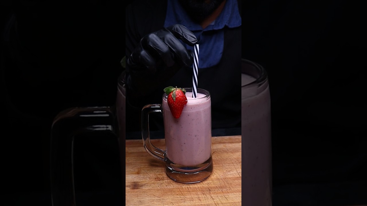 strawberry banana smoothie recipe | #shorts