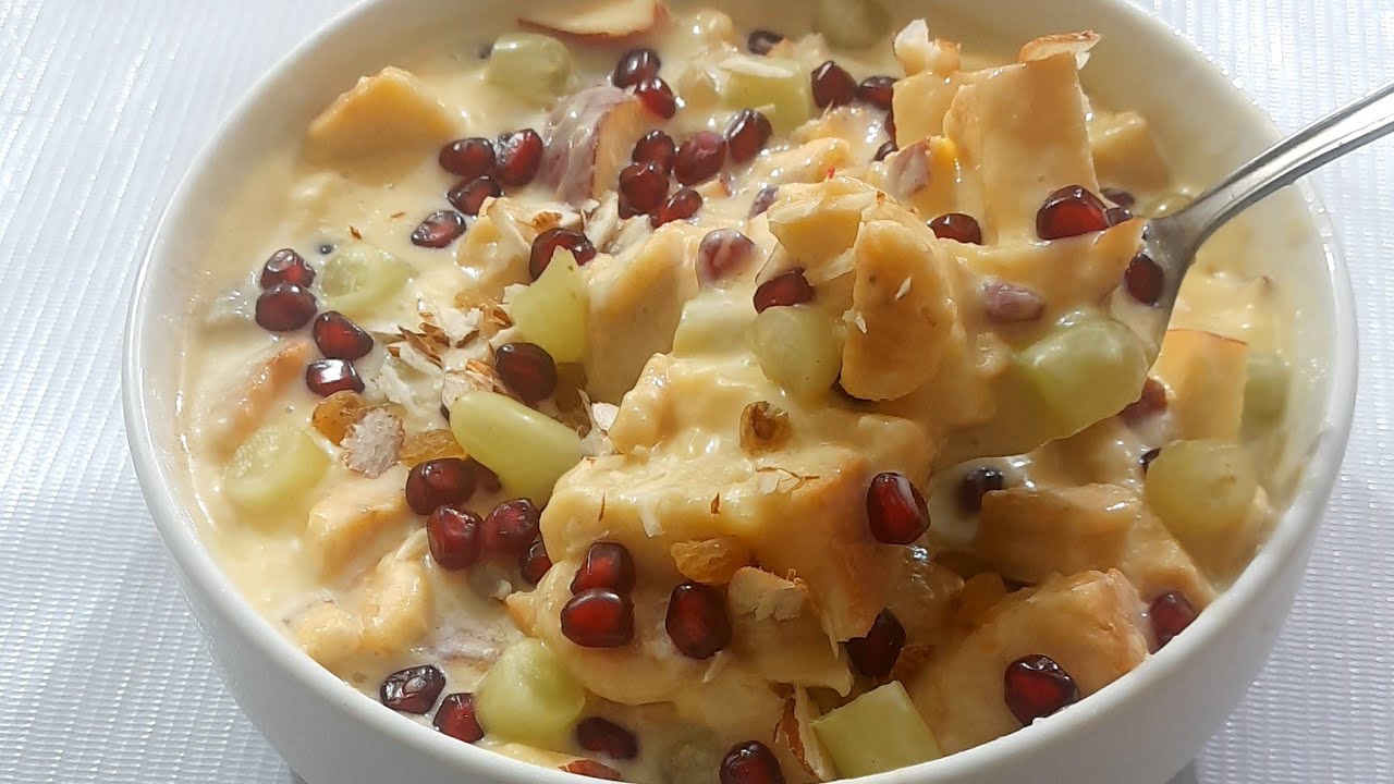 Fruit Custard || Easy Summer Dessert Recipe || Muntaha's Kitchen #shorts