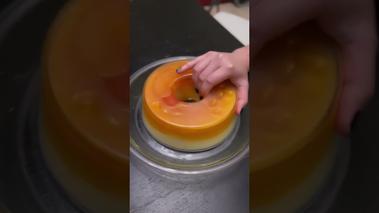 How to Make Jar CakeStrawberry Dessert RecipesEasy Dessert Recipes #shorts