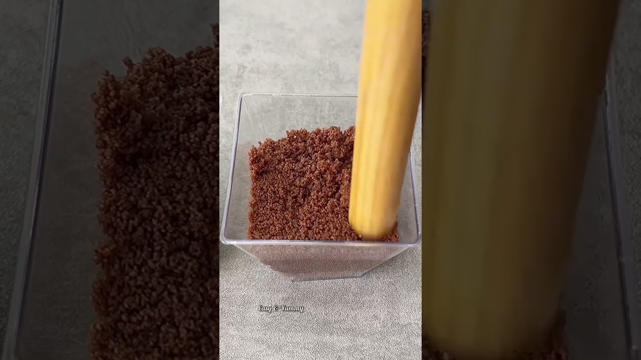 Easy no bake chocolate dessert cups in 10 minutes. Full recipe on my channel.