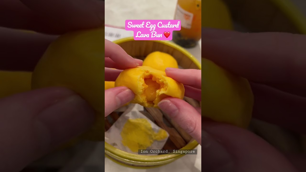 Egg Custard Lava Bun #dessert #food #travel #eggcustard #singapore #foodie #foodvlog #dimsum