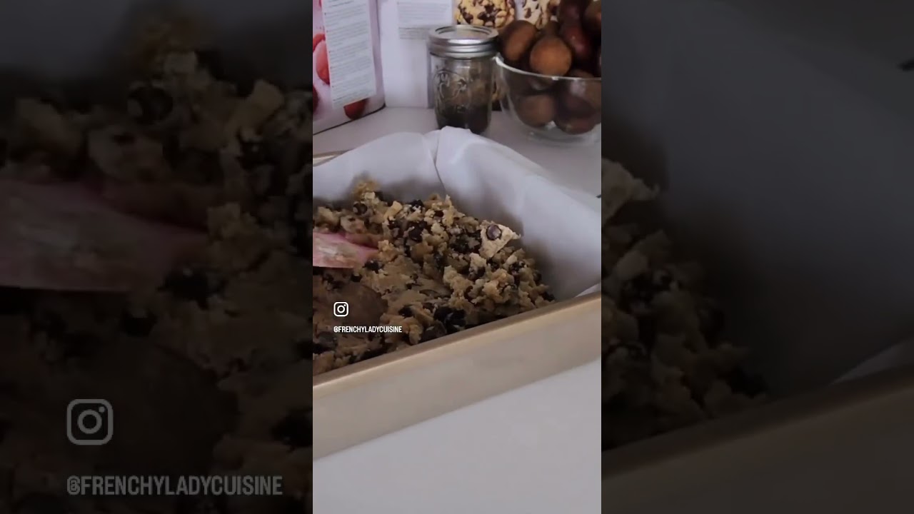 Chocolate chips cookies bar! Just the perfect sunday bites! Comment4recipe! #sweets #recipe #shorts