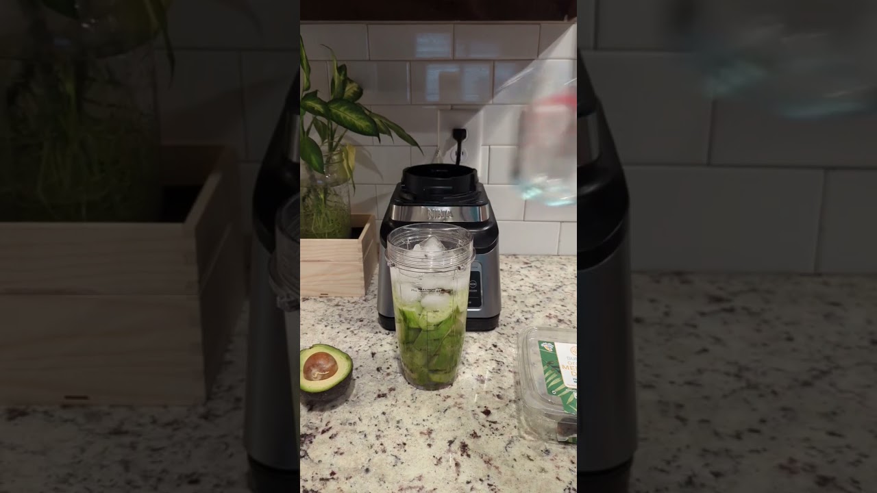 Green Smoothie. #recipe #recetas #healthy #smoothie #fitness