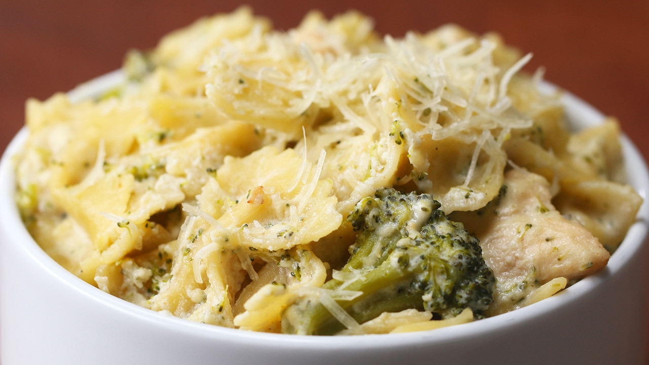 One-Pot Creamy Chicken And Broccoli Pasta
