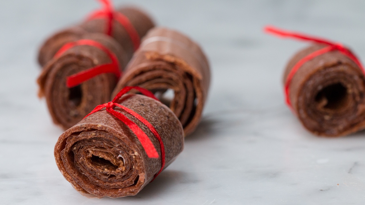 4-Ingredient Kiwi-Strawberry Fruit Leathers