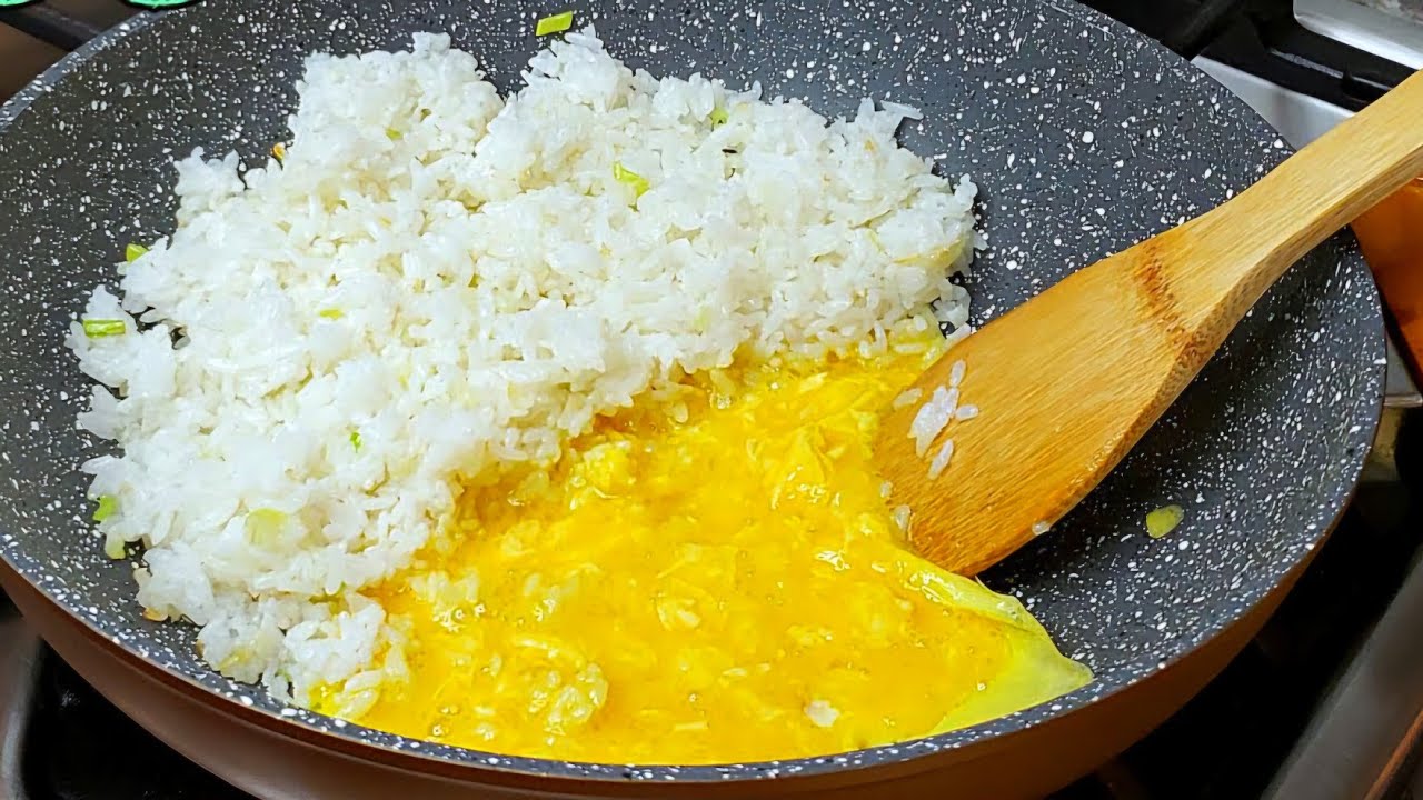 EGG FRIED RICE | Egg Fried Rice Recipe | 2 Eggs and Day Old Rice