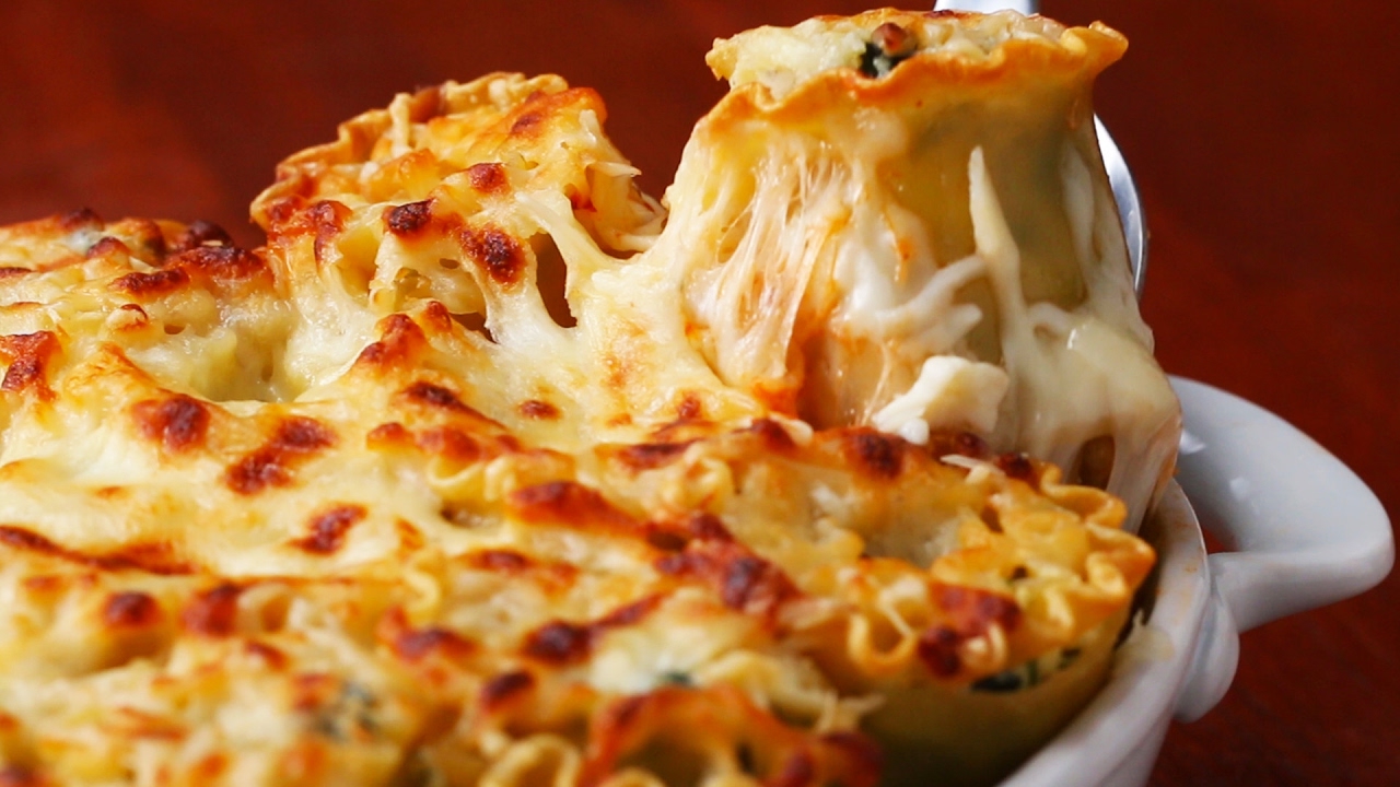 Spinach-Artichoke Lasagna Roll-Ups