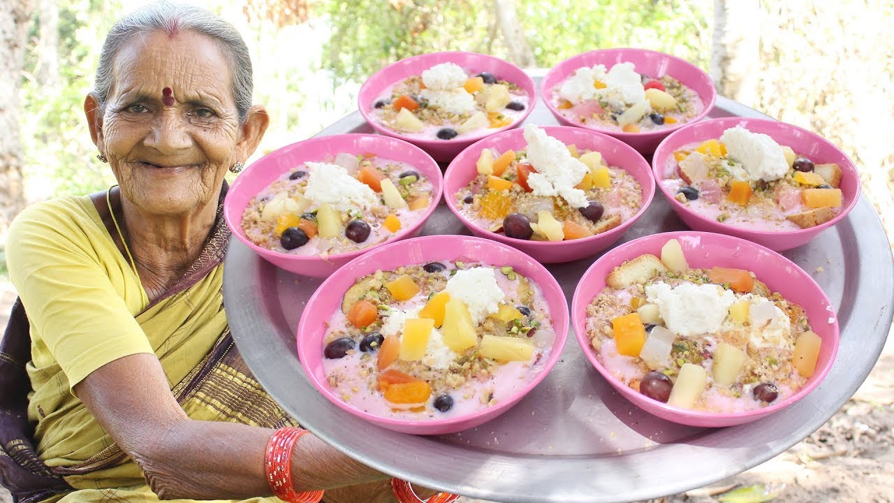 Strawberry Trifle Recipe || Strawberry Custard Trifle Easy Dessert Recipe || Myna Street Food