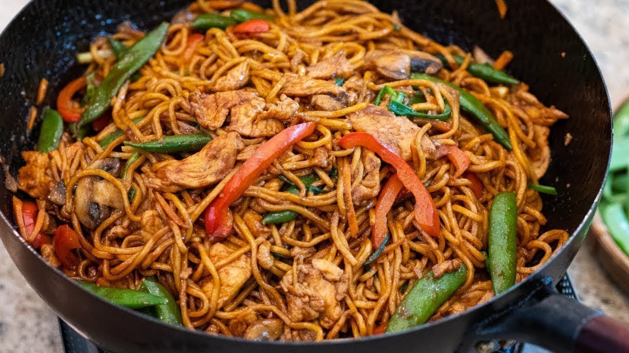 BETTER THAN TAKEOUT – Easy Chicken Lo Mein Recipe