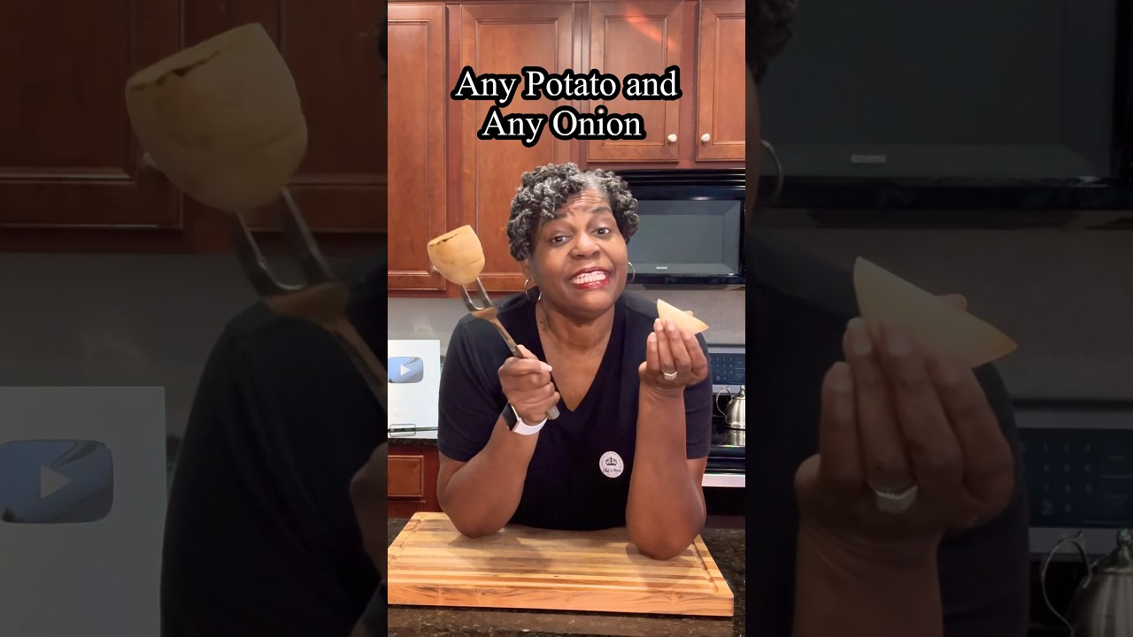 Clean your Charcoal Grill AND make it Nonstick WITHOUT Chemicals! #shorts