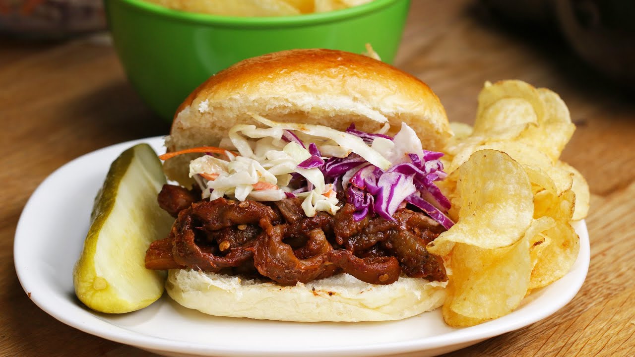 Pulled Eggplant Barbecue