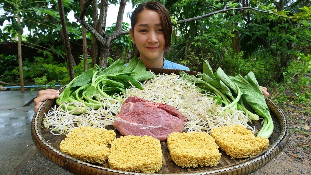 Yummy Noodle Stir Fried Beef Recipe – Noodle Cooking With Beef – Cooking With Sros