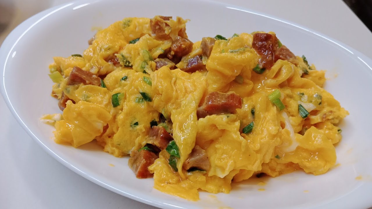 Chinese Recipe Scrambled Eggs with BBQ Pork(char siu pork)