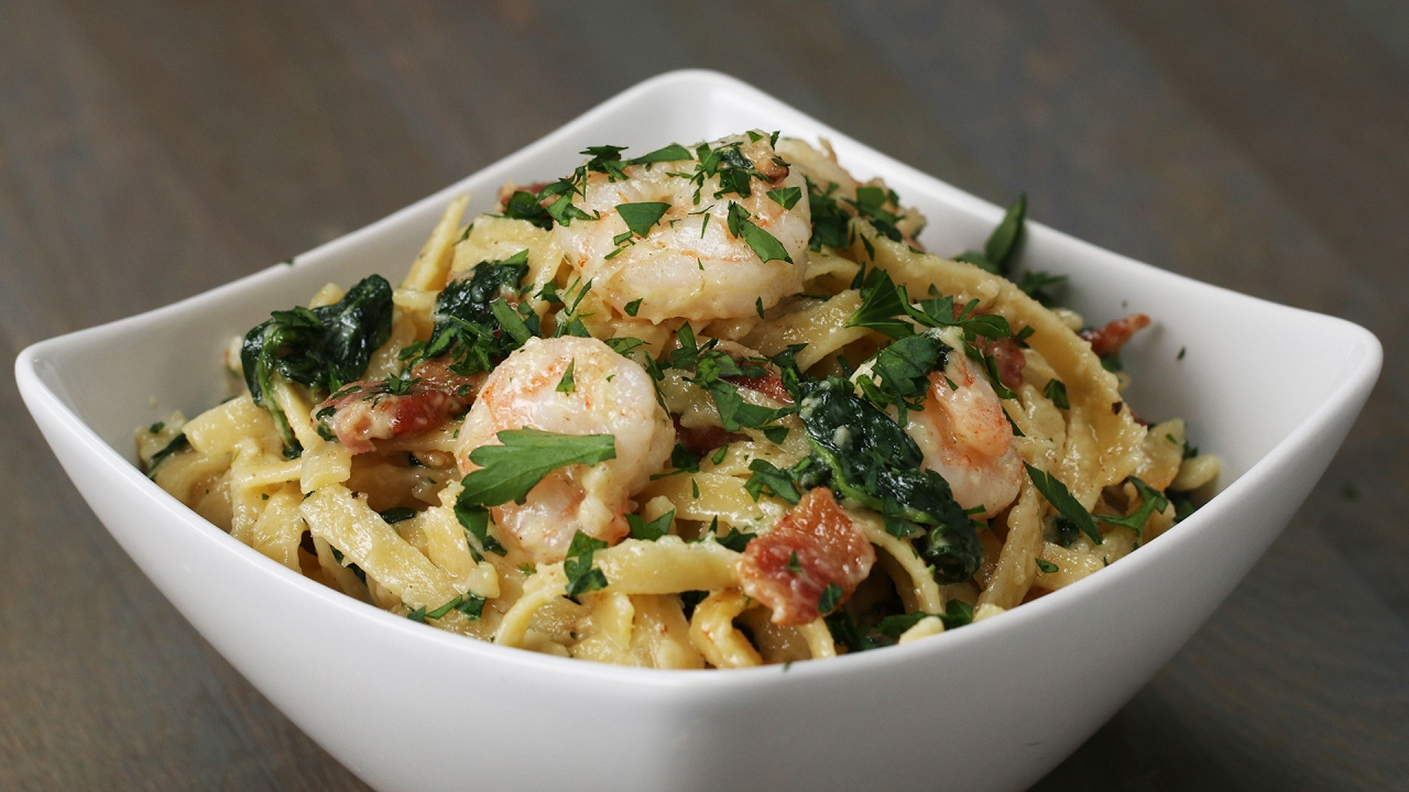 One-Pot Shrimp And Spinach Fettuccine Alfredo