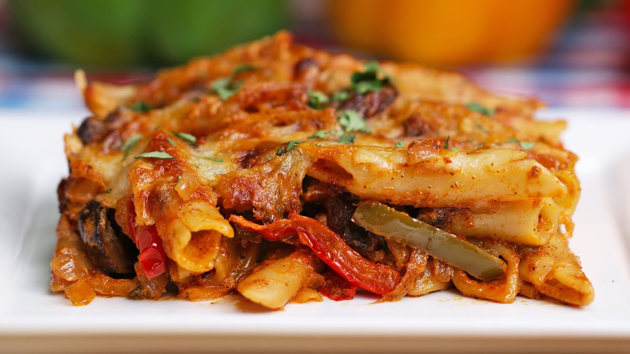 FAJITA PASTA BAKE