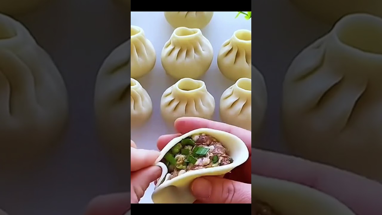 Mother makes pork core bagel#eating