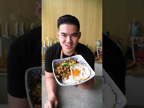 Tiktok taught us how to make “authentic” pad kra pao pork #shorts