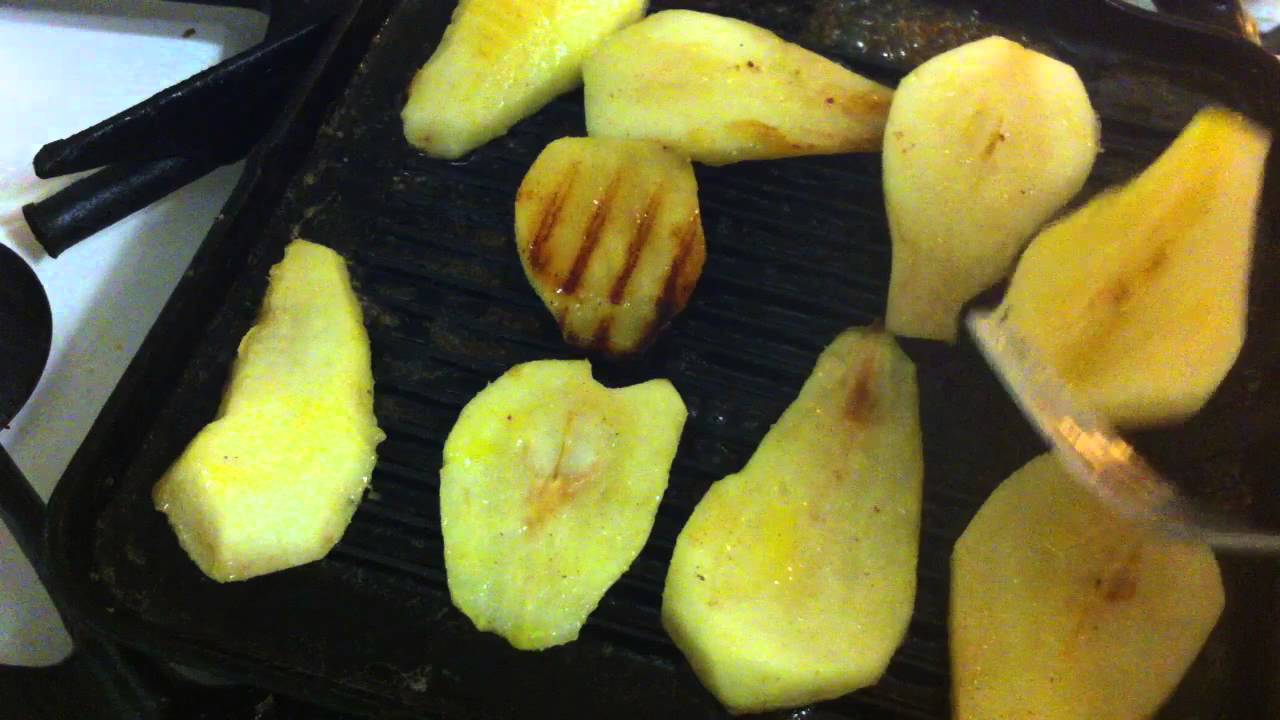 Grilled dessert recipes / Recipe for Ice cream with grilled pears