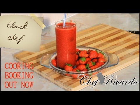 Icy Strawberry Smoothie | Recipes By Chef Ricardo