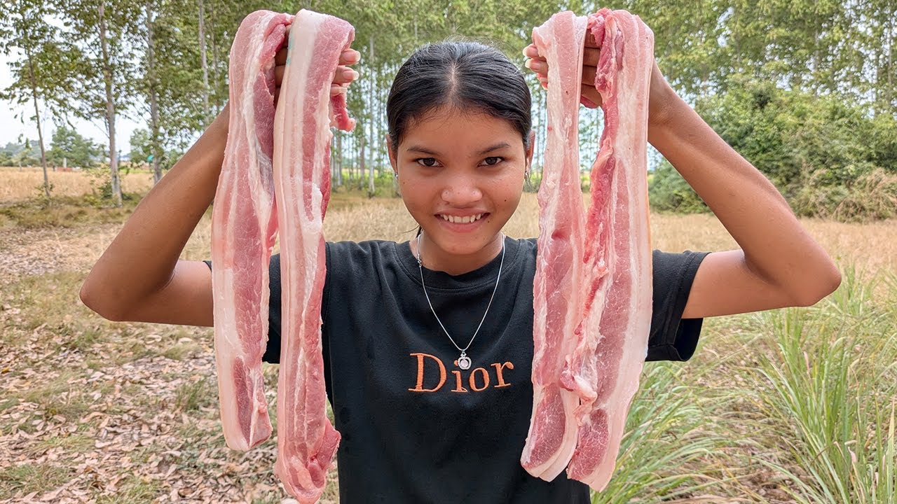 Easy Deep Fried Pork Belly Recipe | Crispy Pork Belly with Yummy Sauce