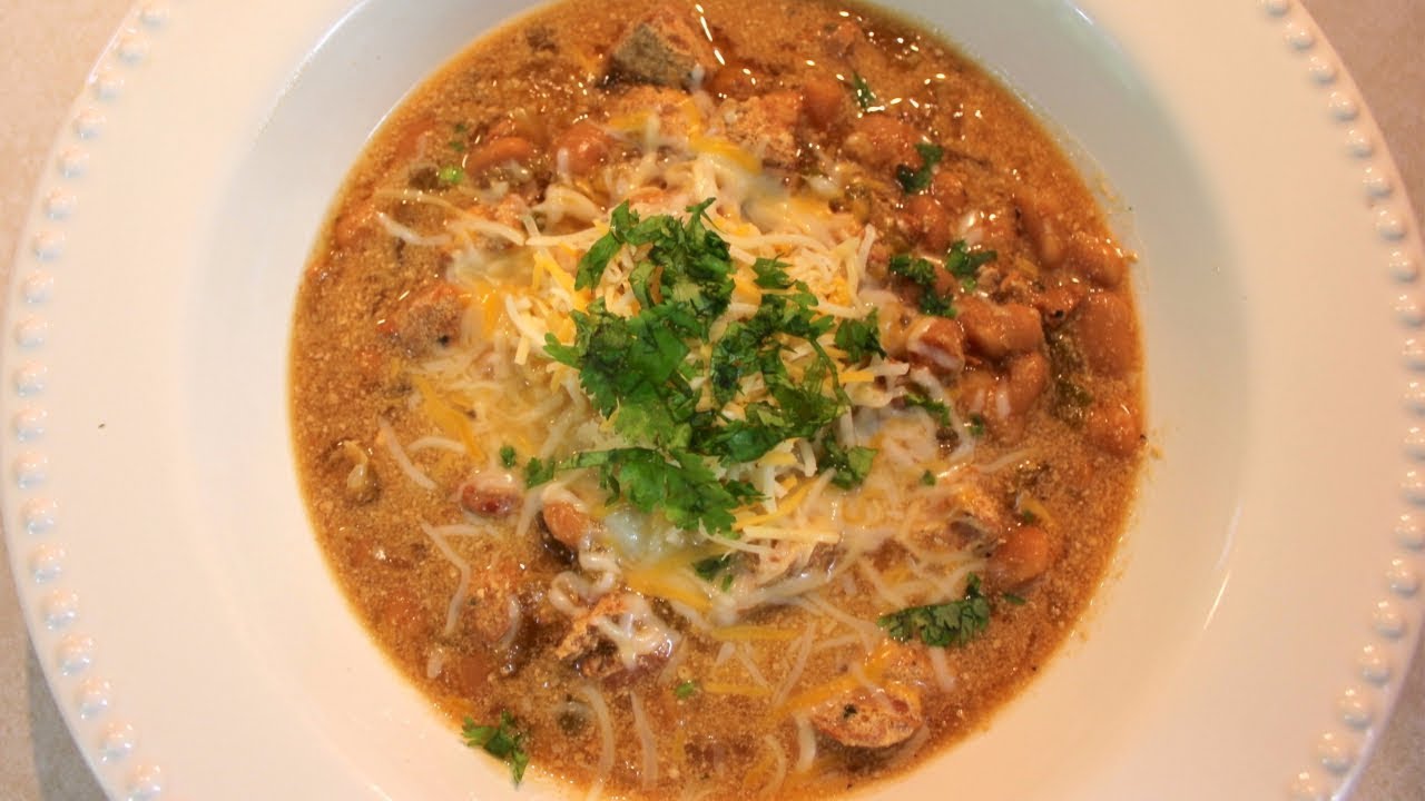 Slow Cooker White Chicken Chili Recipe: How To Make White Bean Chicken Breast Chili In A Crockpot