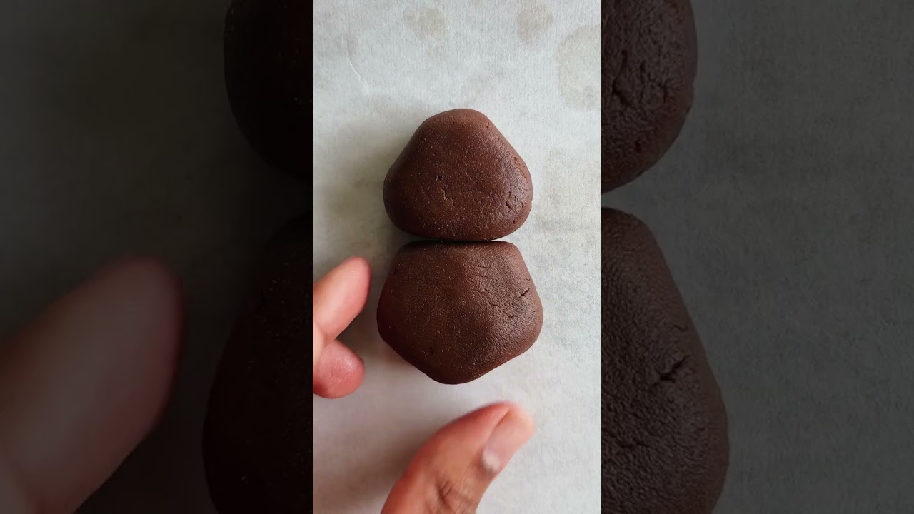 CHOCOLATE TEDDY COOKIES | VALENTINE’S DAY SPECIAL | EGGLESS BAKING #SHORTS
