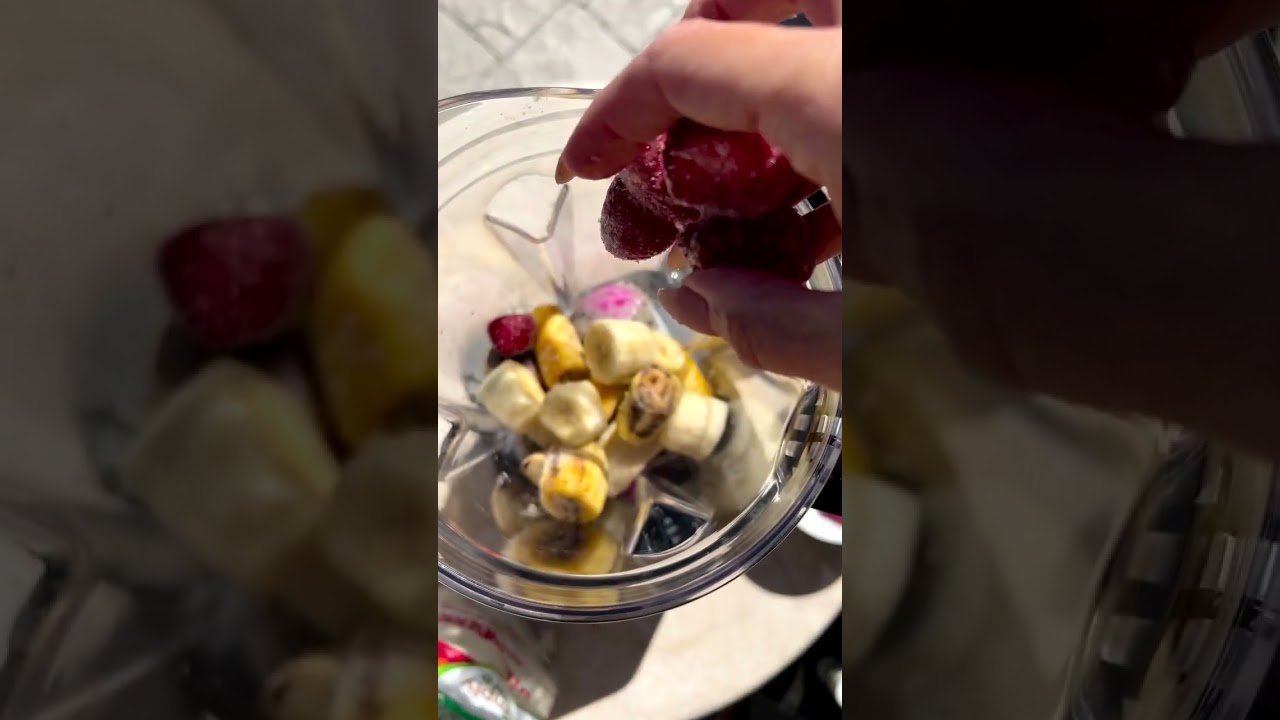 Dragon Fruit Banana Smoothie Recipe  ???