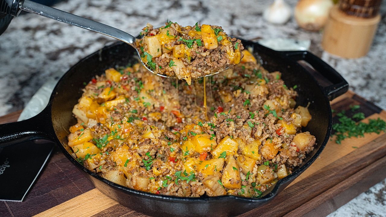 One-Pot Cheesy Beef, Peppers & Rice Skillet | Easy Family Dinner Recipe