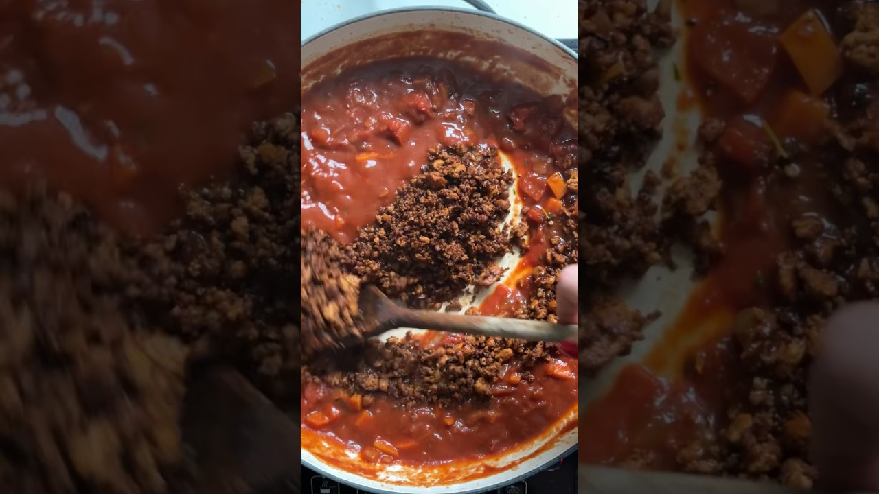 30 DAYS OF VEGAN ?  Tofu “Beef” Crumble #shorts #vegan #veganised #beefrecipe