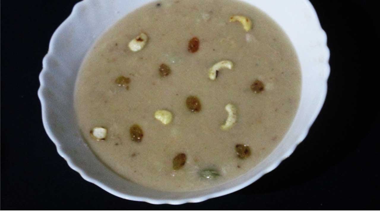 Sweet Banana Semolina Soup / Dinner Recipes / Dessert Recipes / Banana Recipes /Semolina Recipes 658