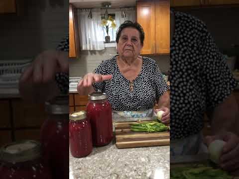 Nonna Pia’s Pasta Sauce Recipe!