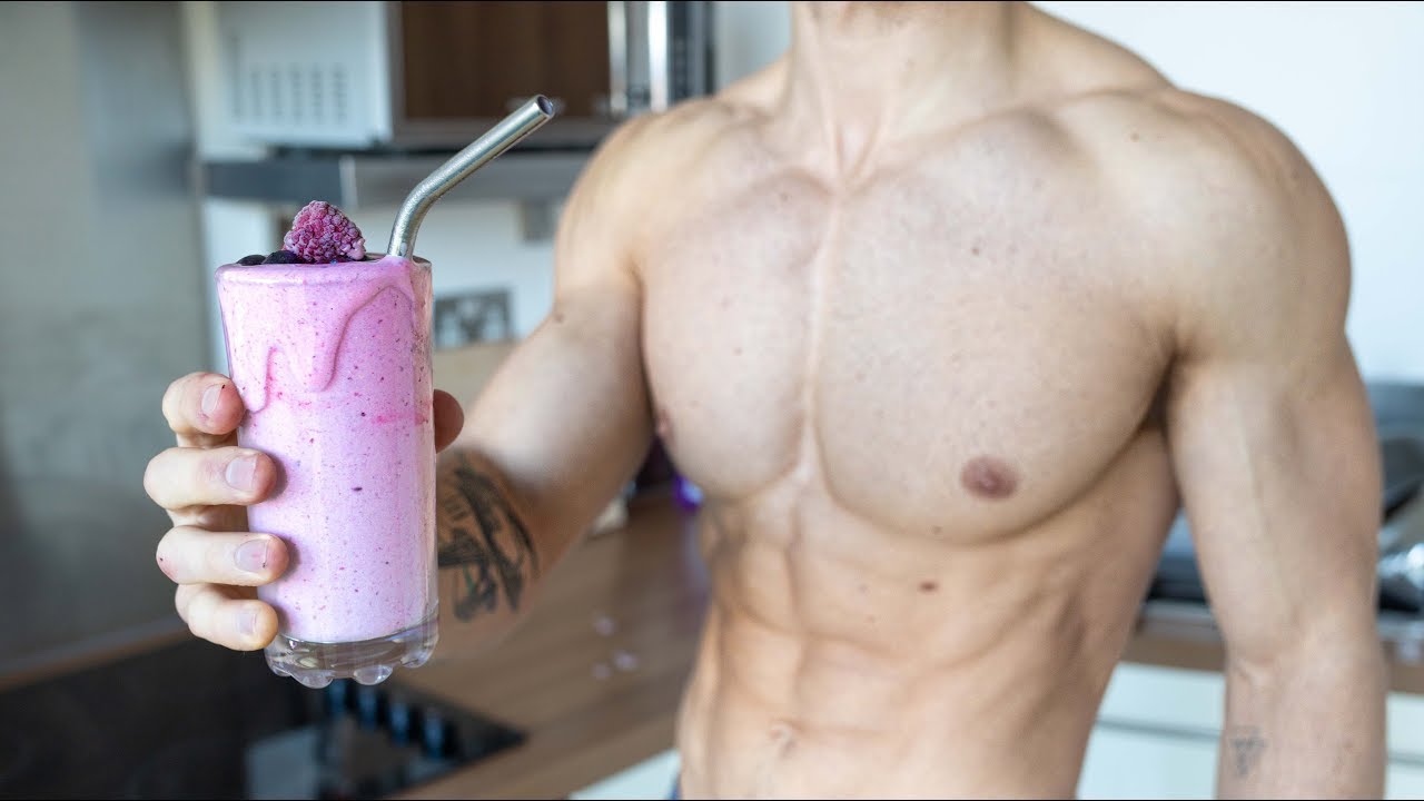 7 HEALTHY Smoothie Recipes (for building muscle & fat loss)