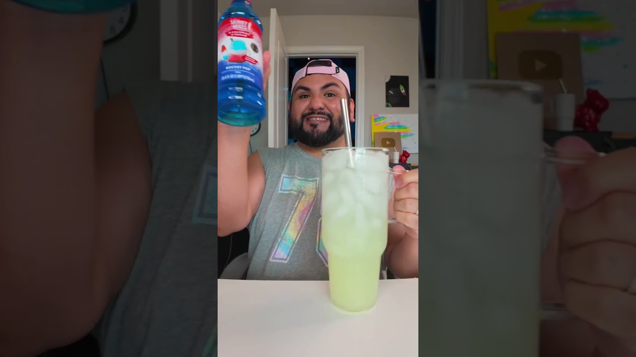 Water of the day! 💦 🚀 🍋 #water #watertok #flavoredwater #wateroftheday #recipe
